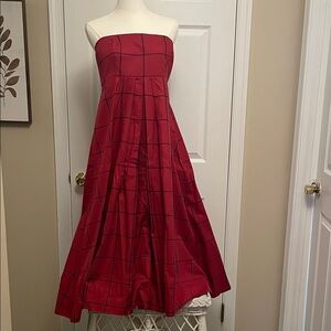 Elegant Red Checkered Midi Dress